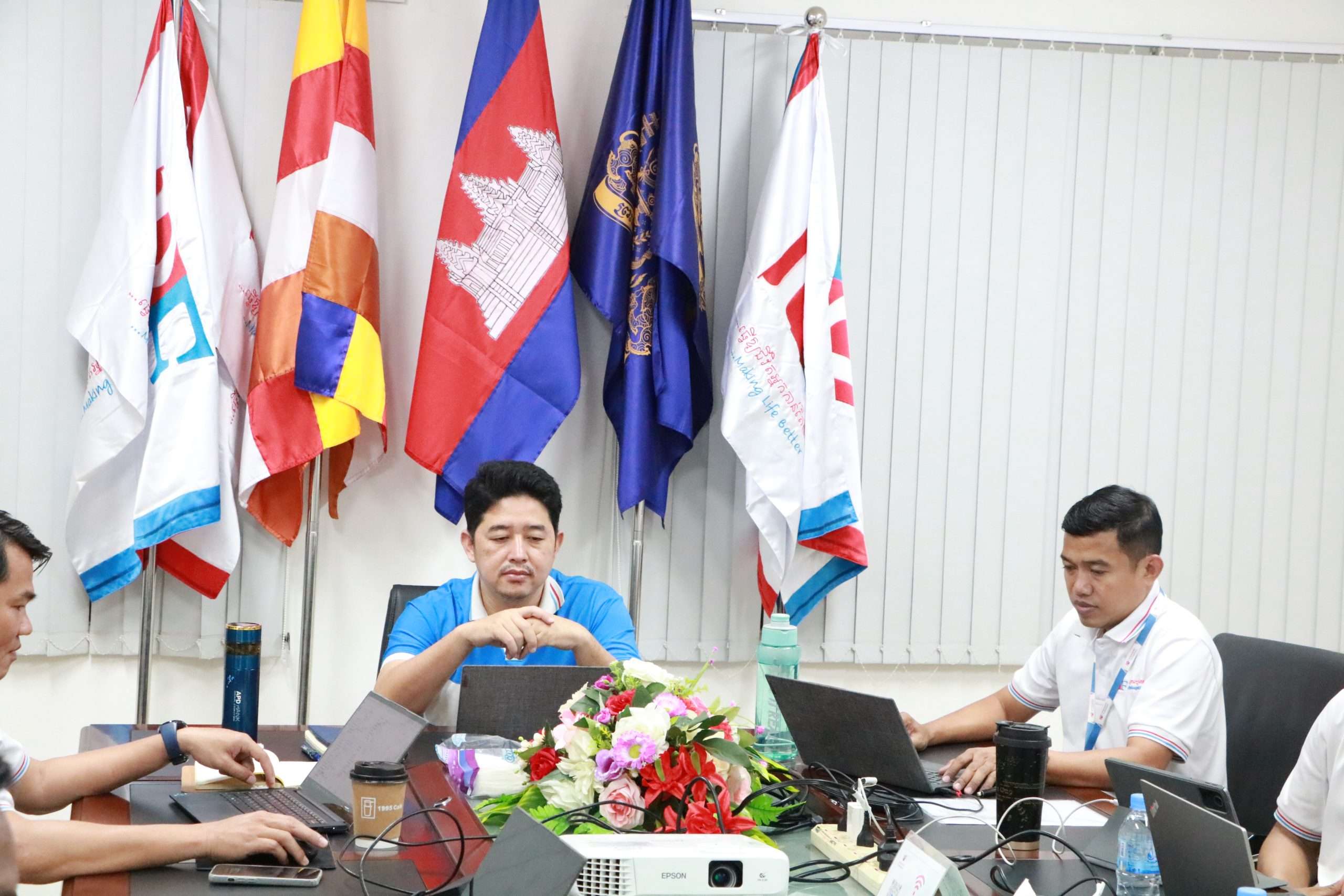 កិច្ចប្រជុំគណៈគ្រប់គ្រងនាយកដ្ឋាន ប្រចាំខែមីនា